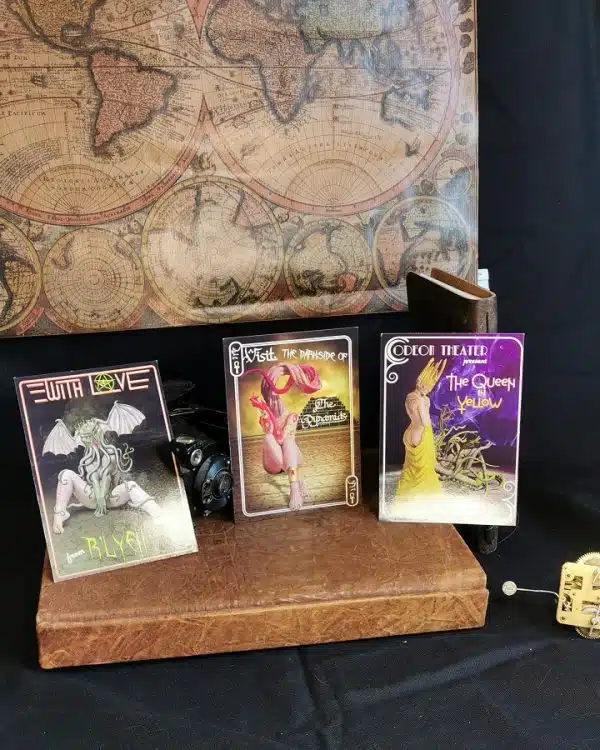 3 cartes postales à l'effigie des Grands Anciens -en mode pinup - inspiration Lovecraft